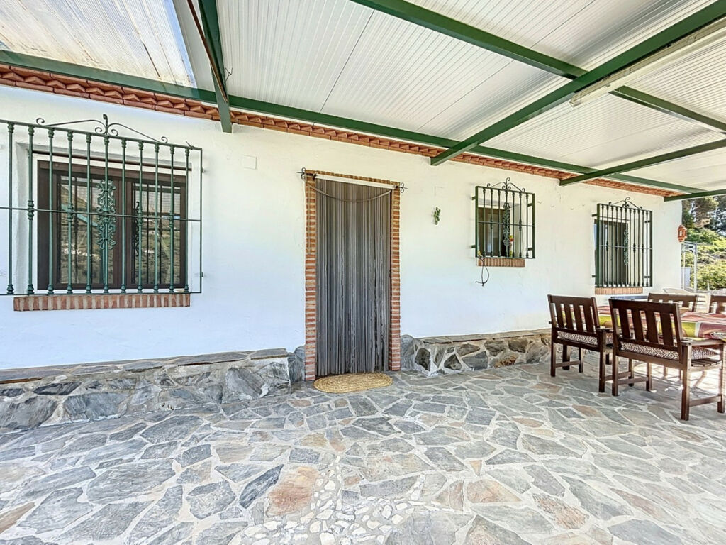 Semi-Detached House Cómpeta Málaga - image 3