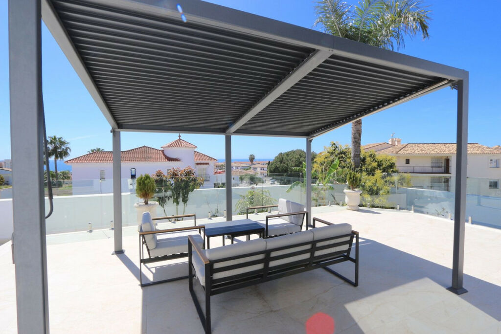 Detached Villa Riviera del Sol Málaga - image 29