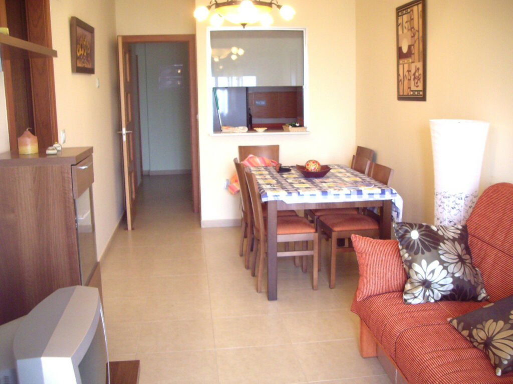 Middle Floor Apartment Guardamar del Segura Alicante - image 3