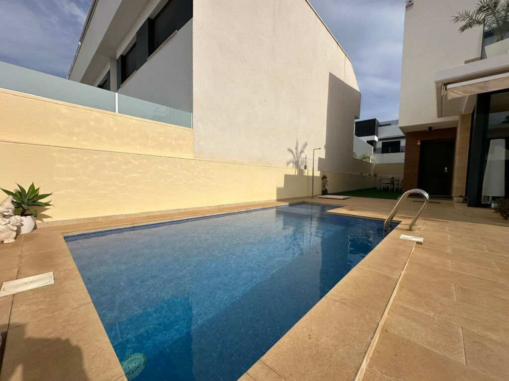 Detached Villa San Pedro del Pinatar Murcia - image 3