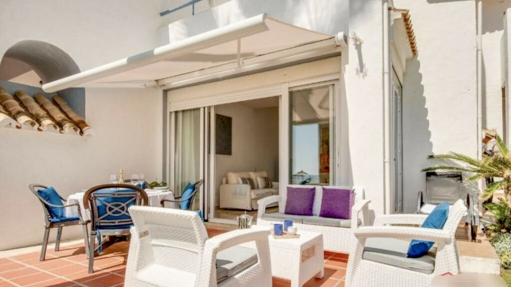 Townhouse Casares Málaga - image 3