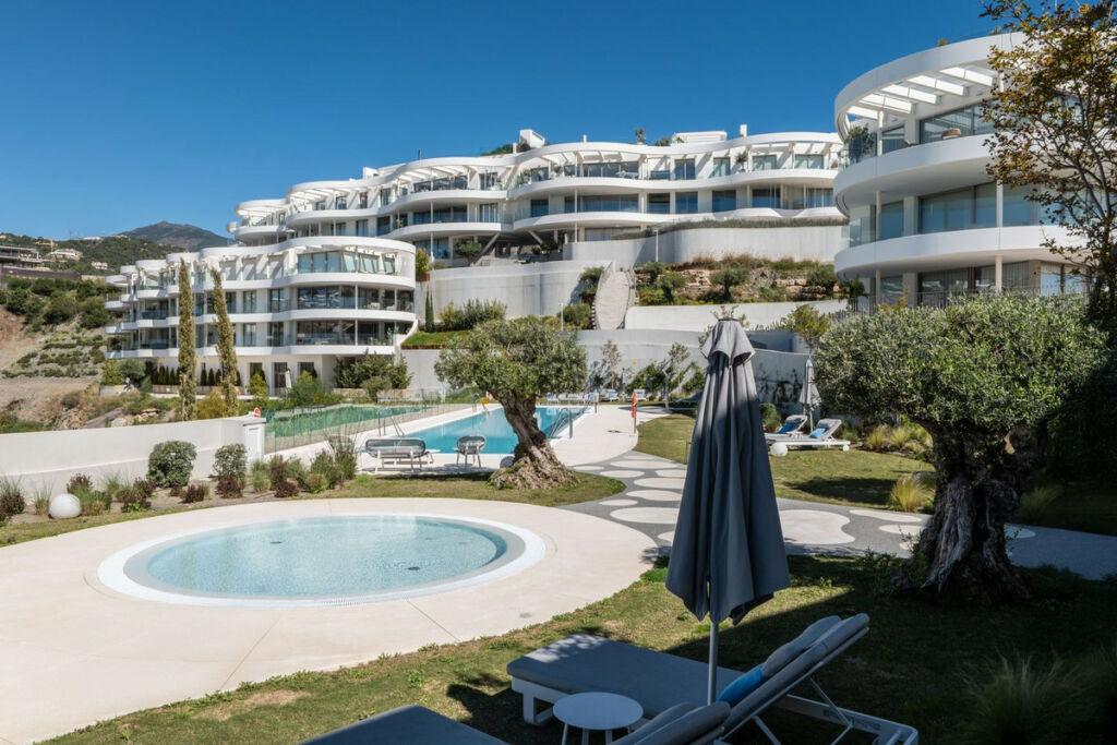 Ground Floor Apartment Benahavís Málaga - image 30