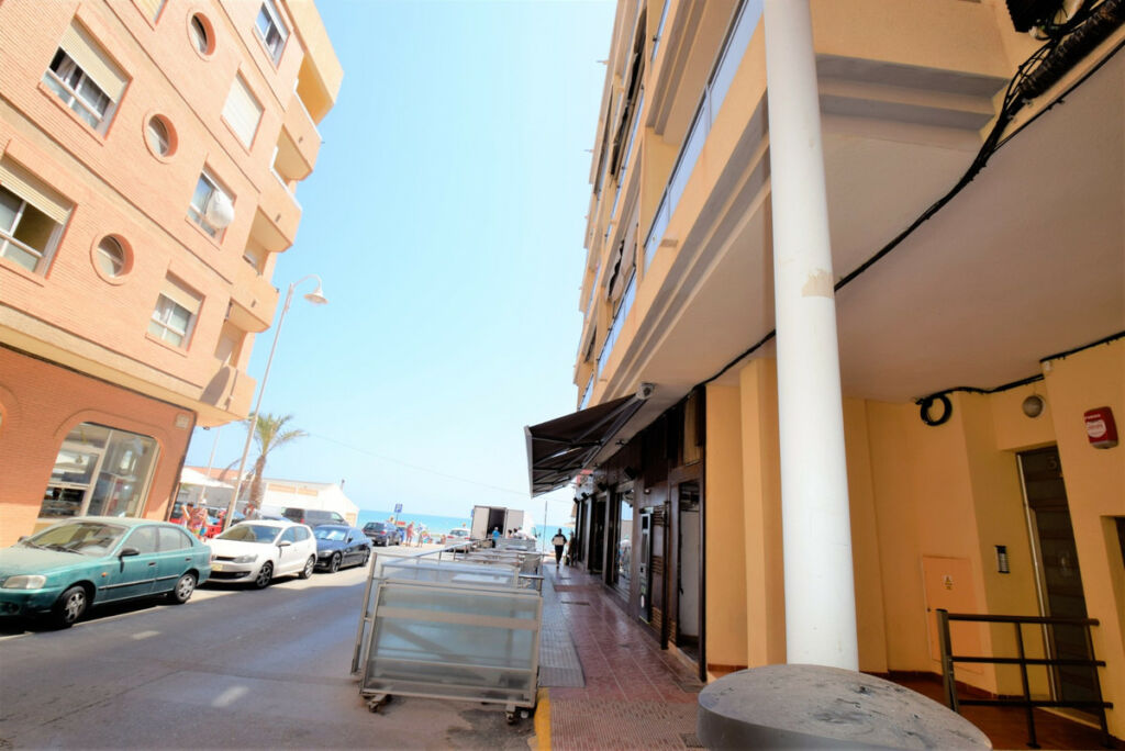 Middle Floor Apartment Guardamar del Segura Alicante - image 30