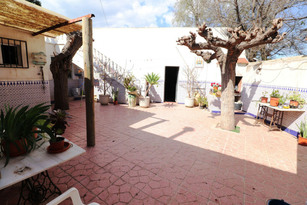 Detached Villa Heredades Alicante - image 31