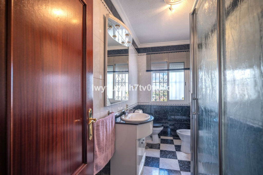Detached Villa Málaga Málaga - image 30