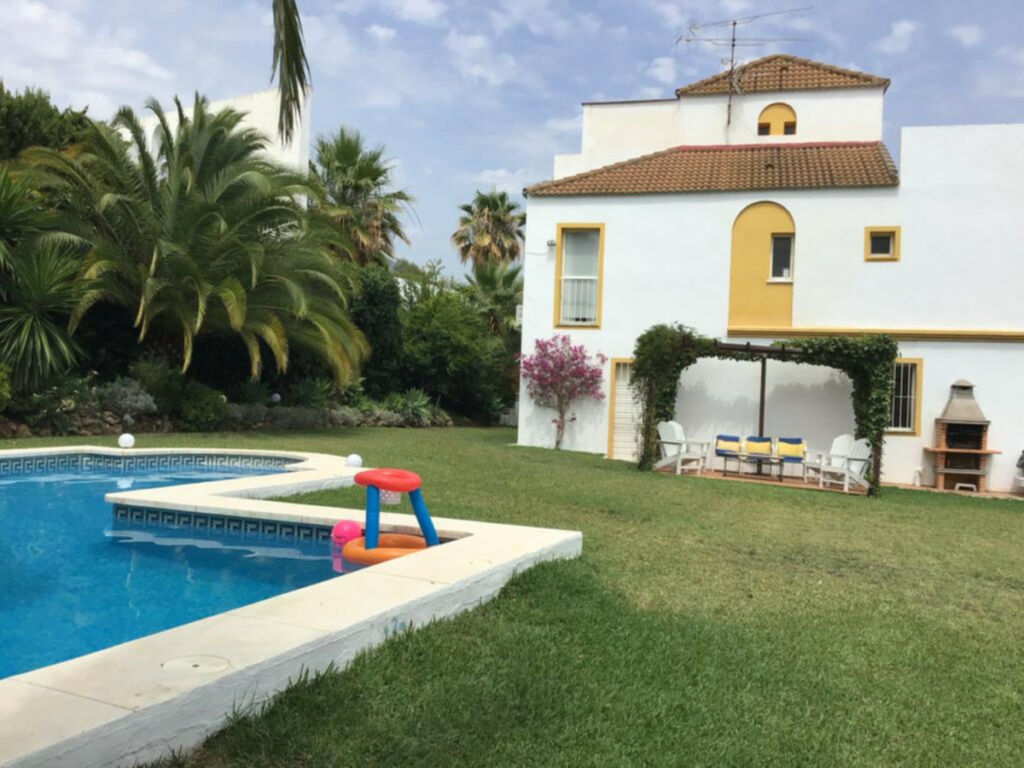 Detached Villa Nueva Andalucía Málaga - image 30