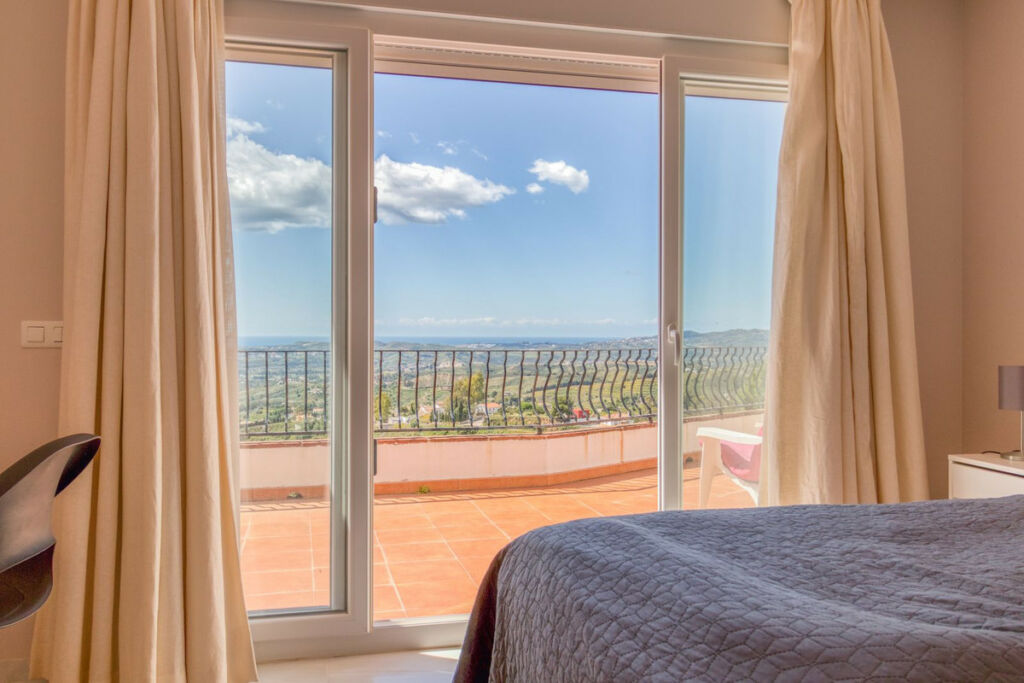 Detached Villa Mijas Málaga - image 29