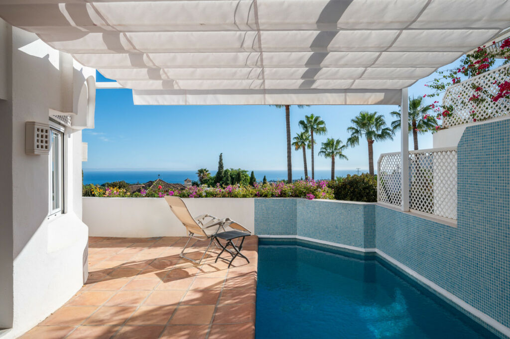 Middle Floor Apartment The Golden Mile Málaga - image 30