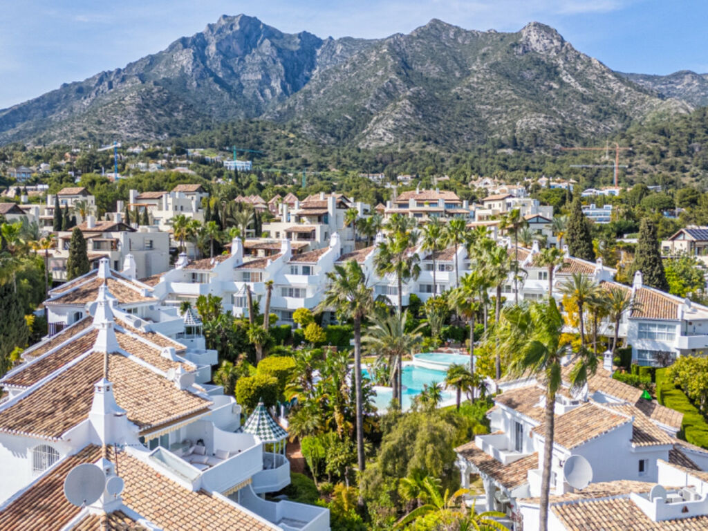 Townhouse Sierra Blanca Málaga - image 30