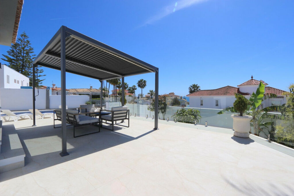 Detached Villa Riviera del Sol Málaga - image 31
