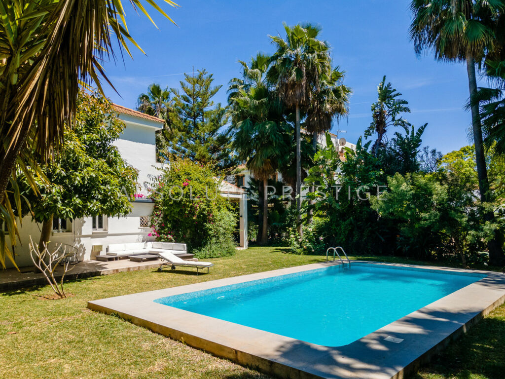 Detached Villa Nueva Andalucía Málaga - image 31