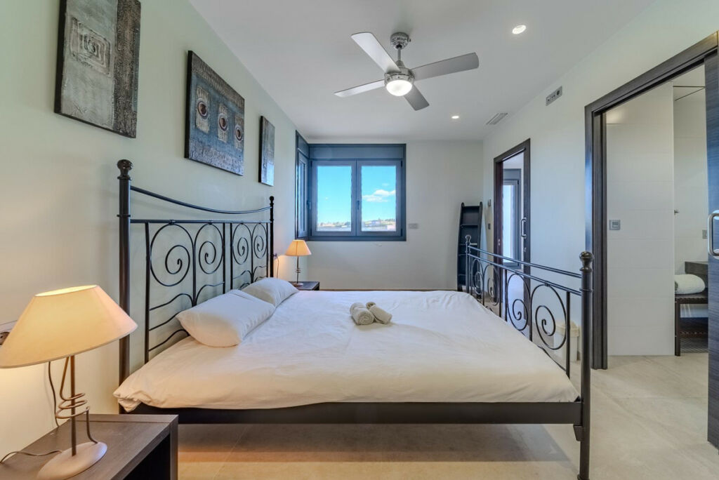 Detached Villa La Marina Alicante - image 31