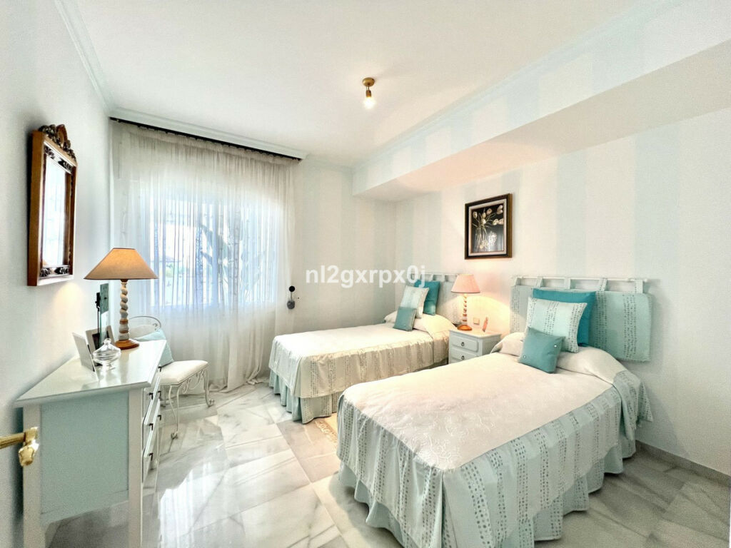 Middle Floor Apartment Bahía de Marbella Málaga - image 36