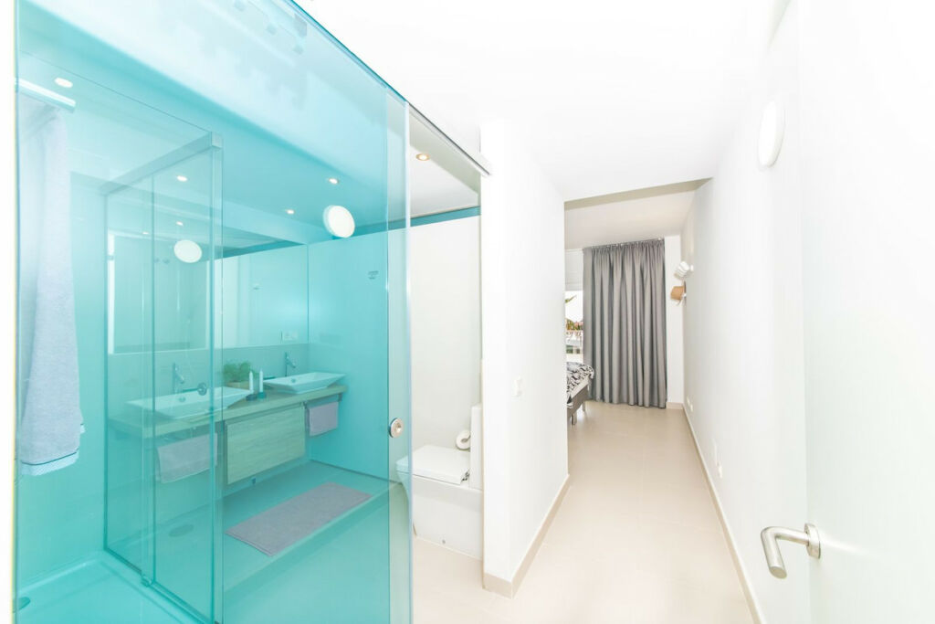 Ground Floor Apartment Carvajal Málaga - image 31