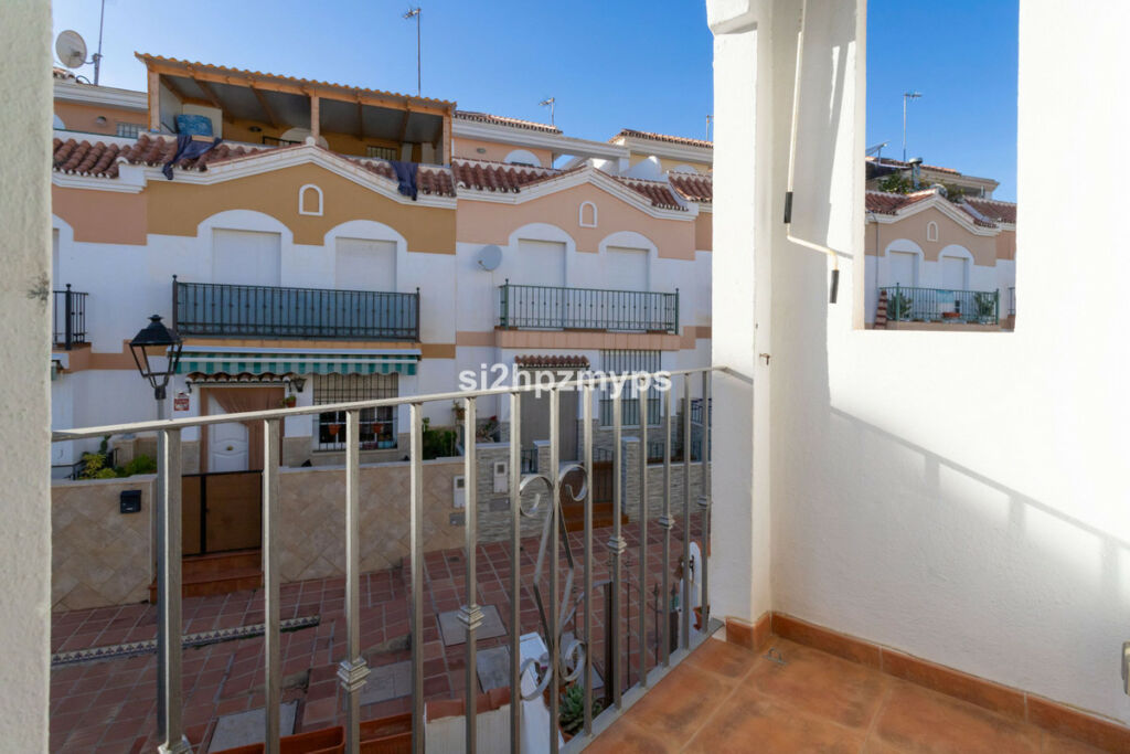Townhouse Torrox Málaga - image 31