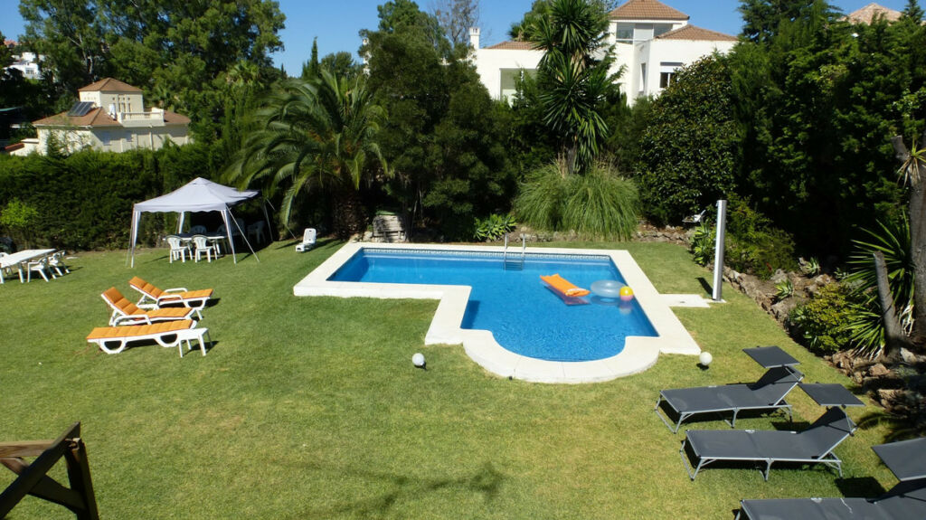 Detached Villa Nueva Andalucía Málaga - image 31