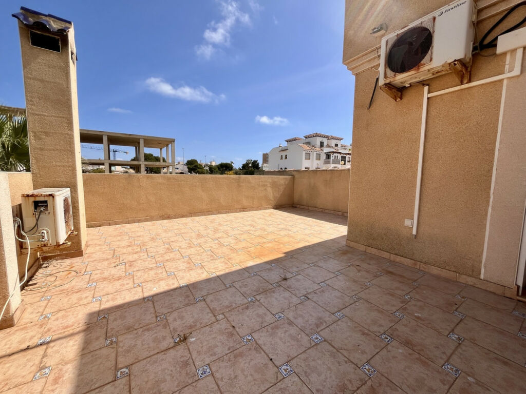 Detached Villa La Zenia Alicante - image 32