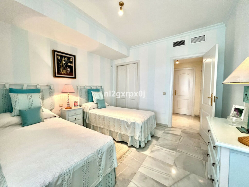 Middle Floor Apartment Bahía de Marbella Málaga - image 37