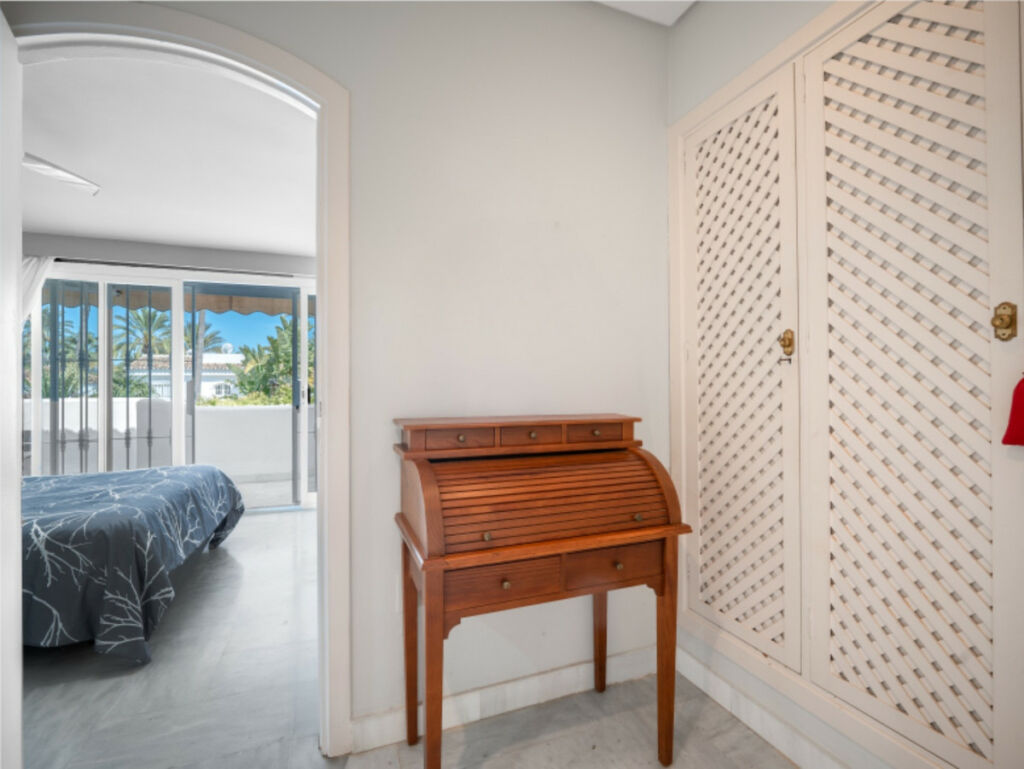 Townhouse Sierra Blanca Málaga - image 32