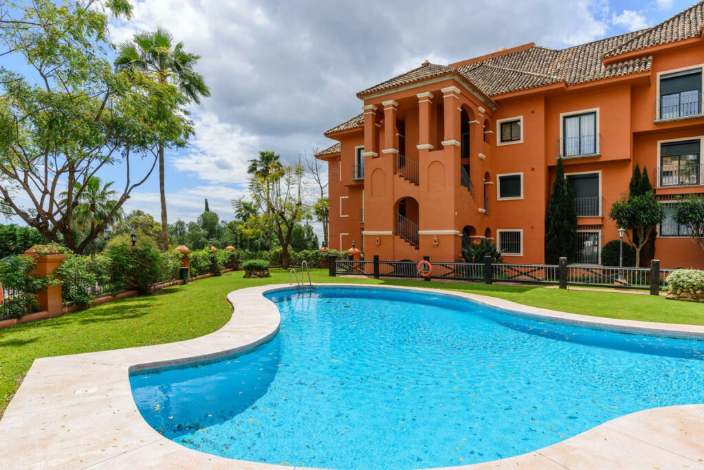 Ground Floor Apartment Monte Halcones Málaga - image 10