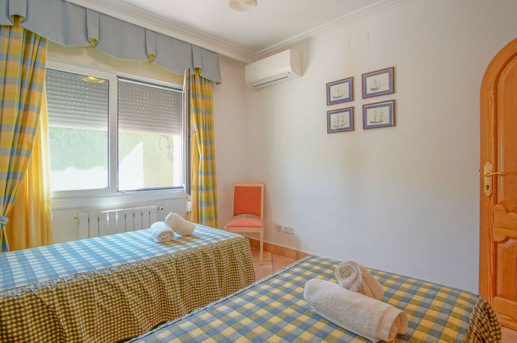 Detached Villa Benissa Alicante - image 32