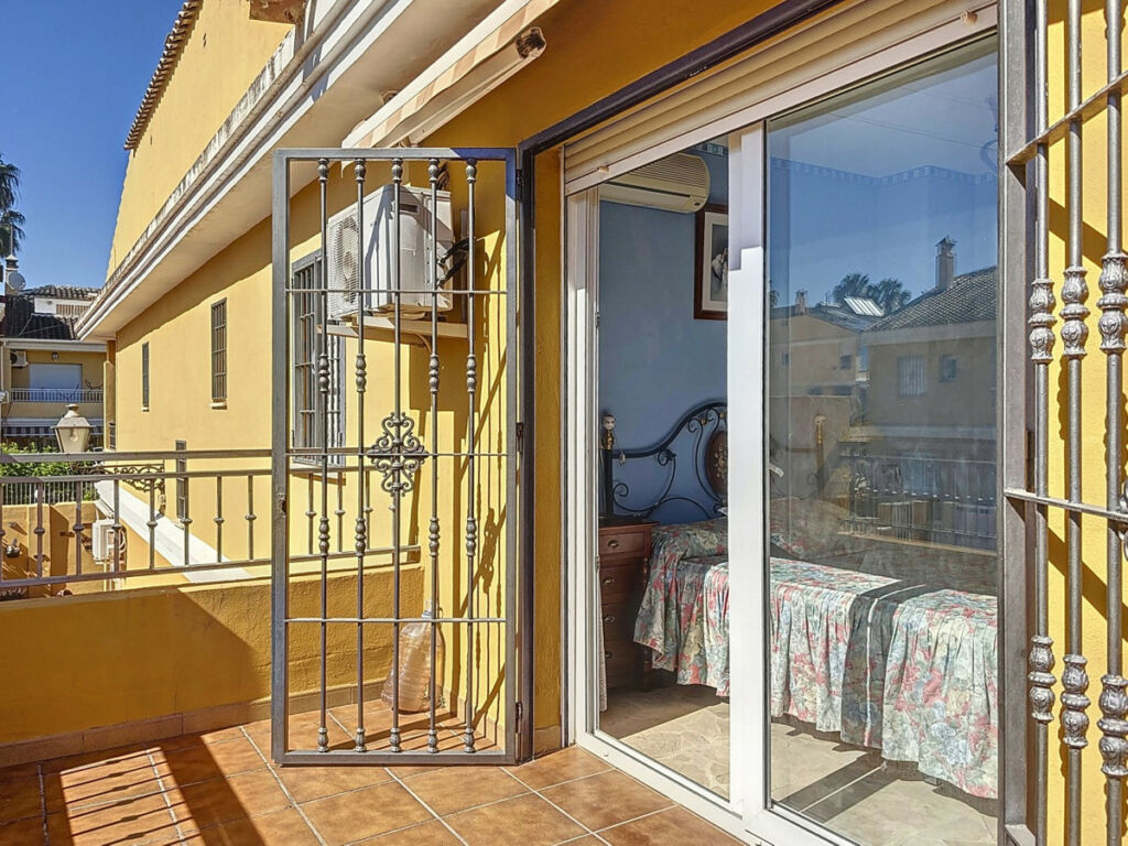 Semi-Detached House Torre del Mar Málaga - image 32
