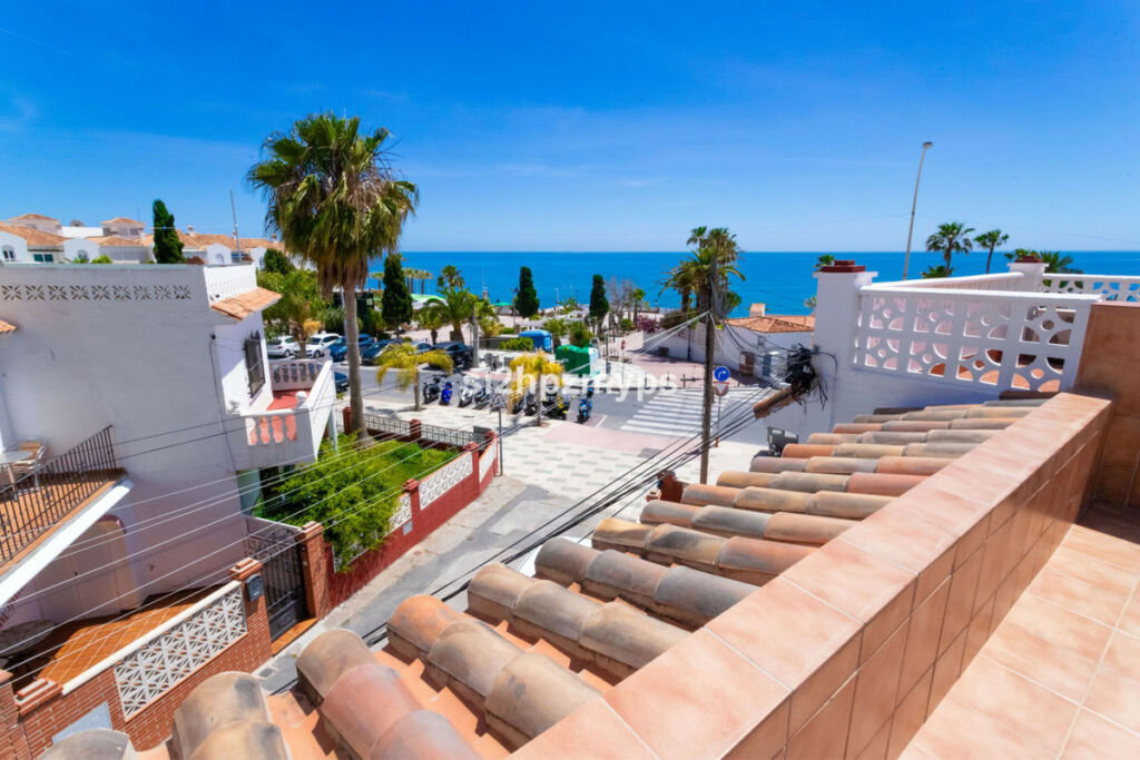 Townhouse Nerja Málaga - image 32