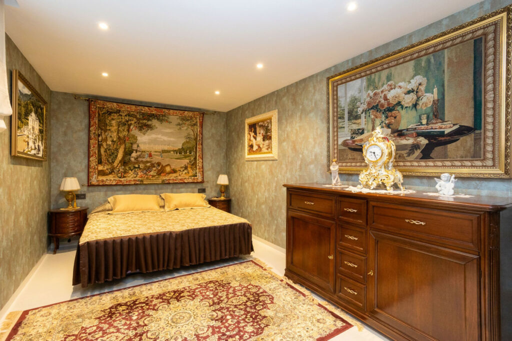 Detached Villa Villamartin Alicante - image 32