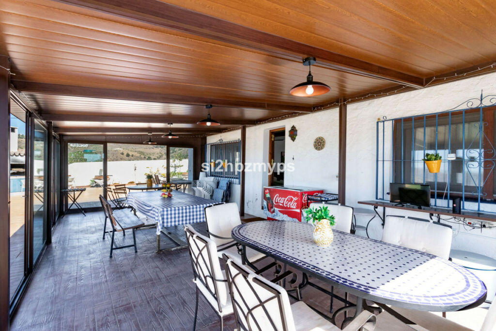 Detached Villa Almayate Málaga - image 32