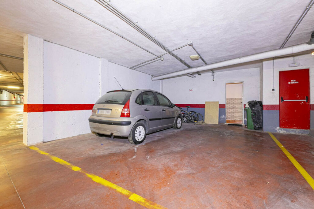 Townhouse Nagüeles Málaga - image 32
