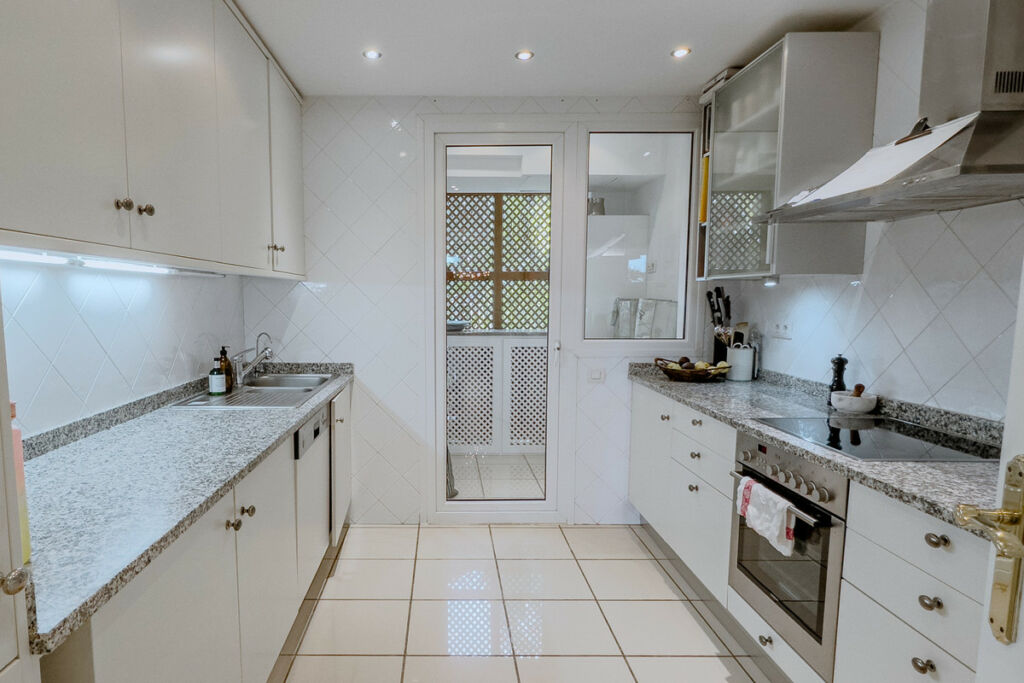 Penthouse Estepona Málaga - image 32