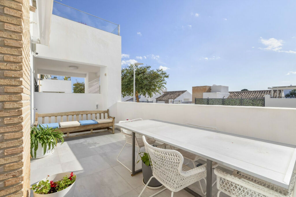 Detached Villa Benalmadena Málaga - image 32