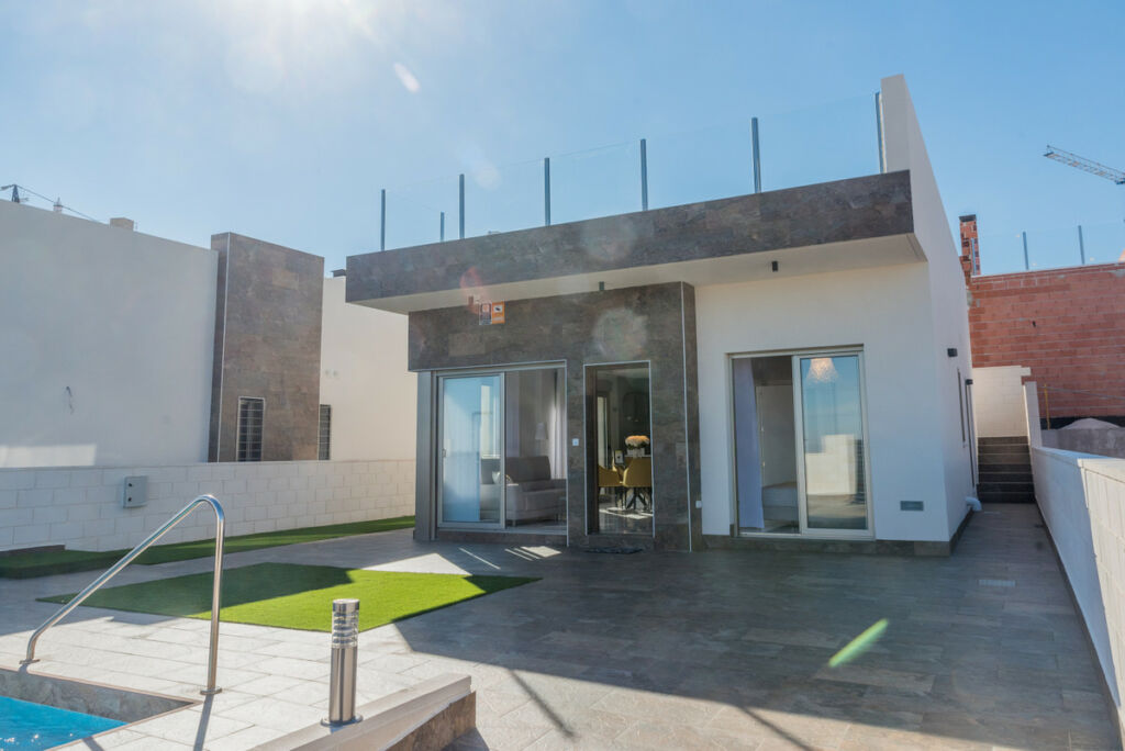 Detached Villa Villamartin Alicante - image 32