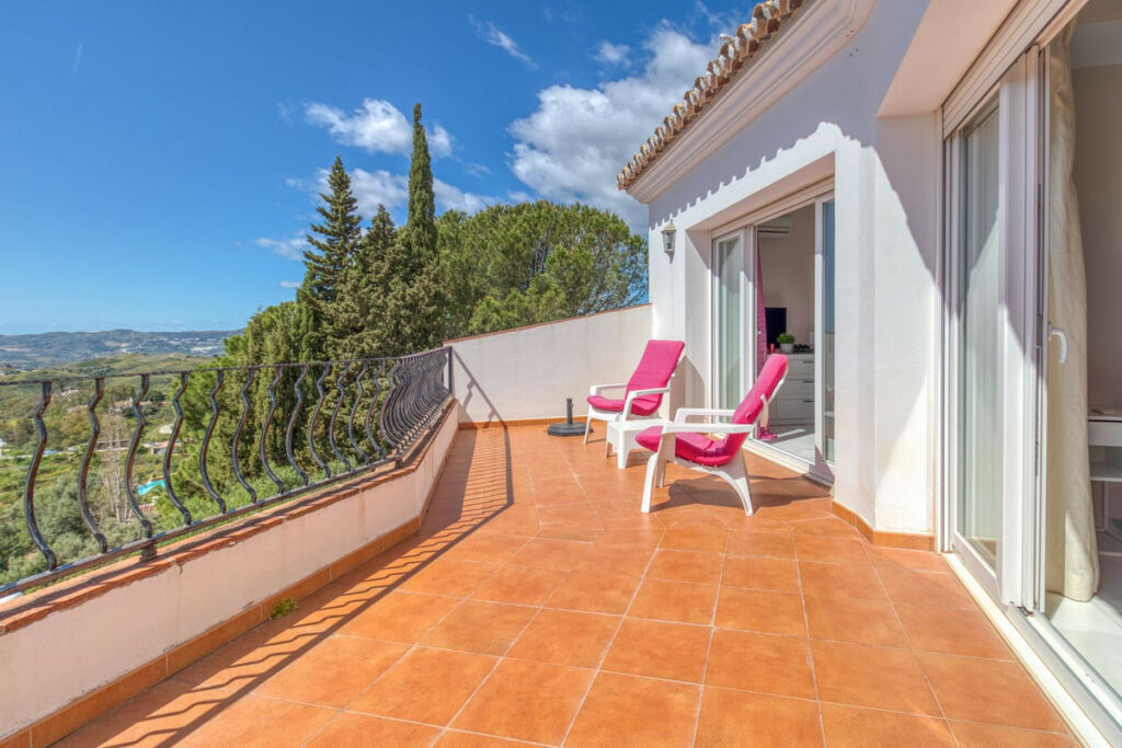 Detached Villa Mijas Málaga - image 31