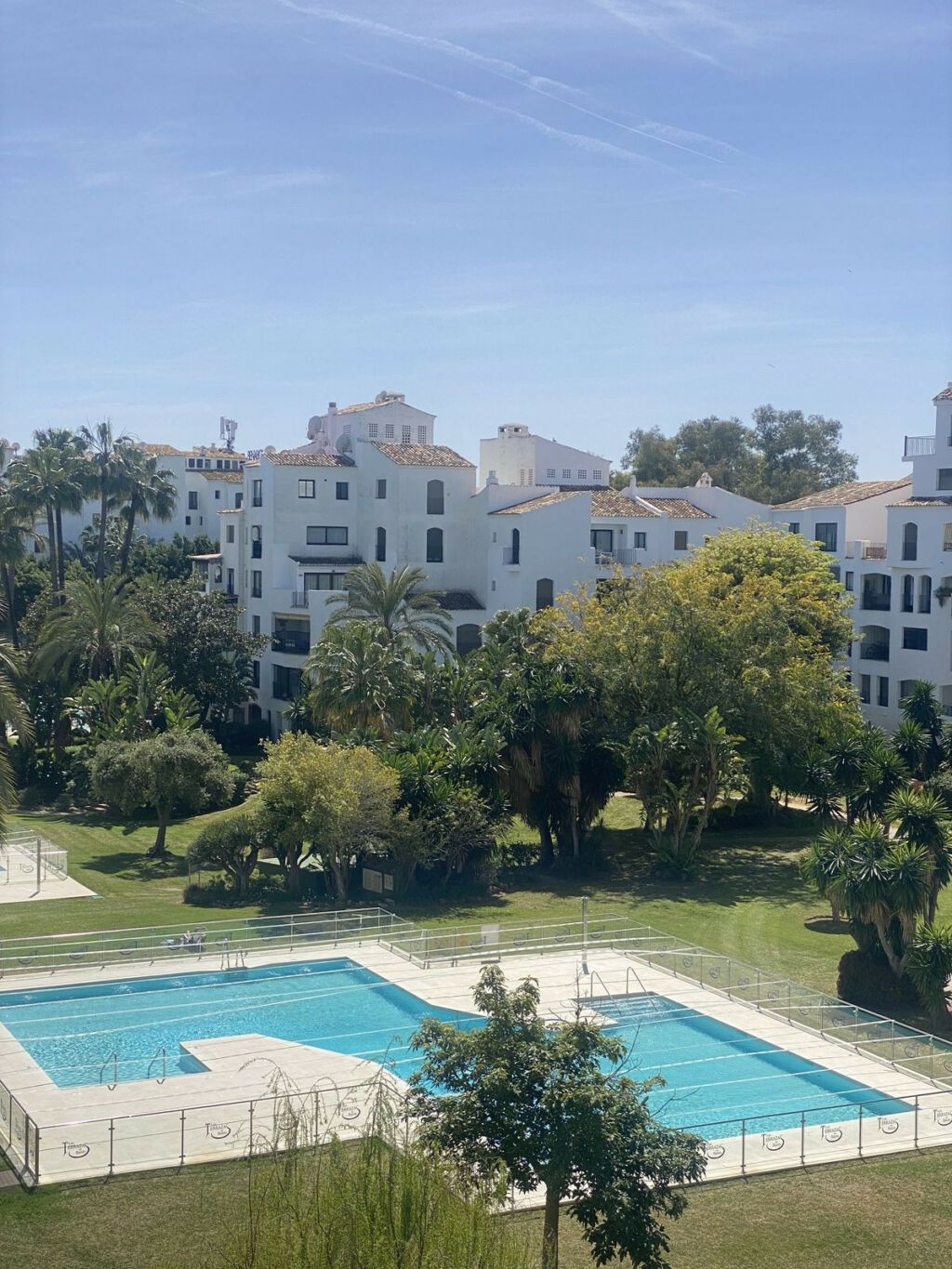 Middle Floor Apartment Puerto Banús Málaga - image 32