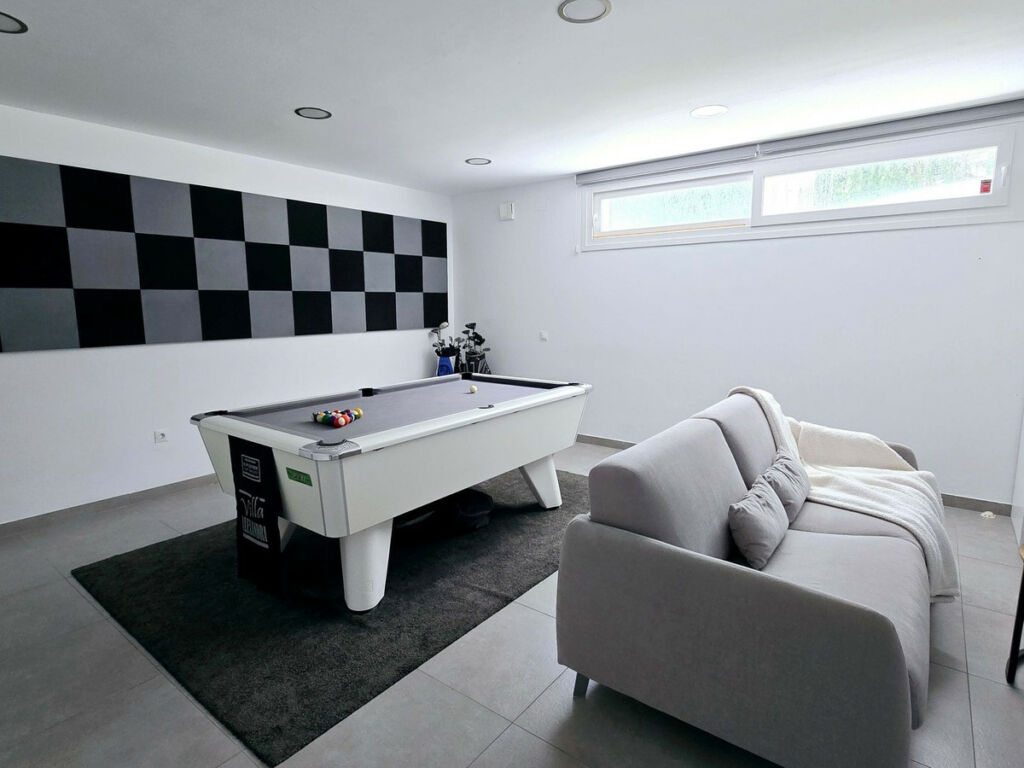 Detached Villa Torreblanca Málaga - image 33
