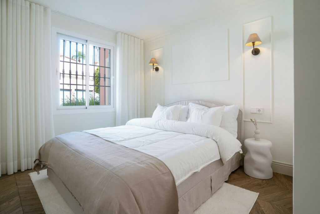 Townhouse Monte Halcones Málaga - image 33