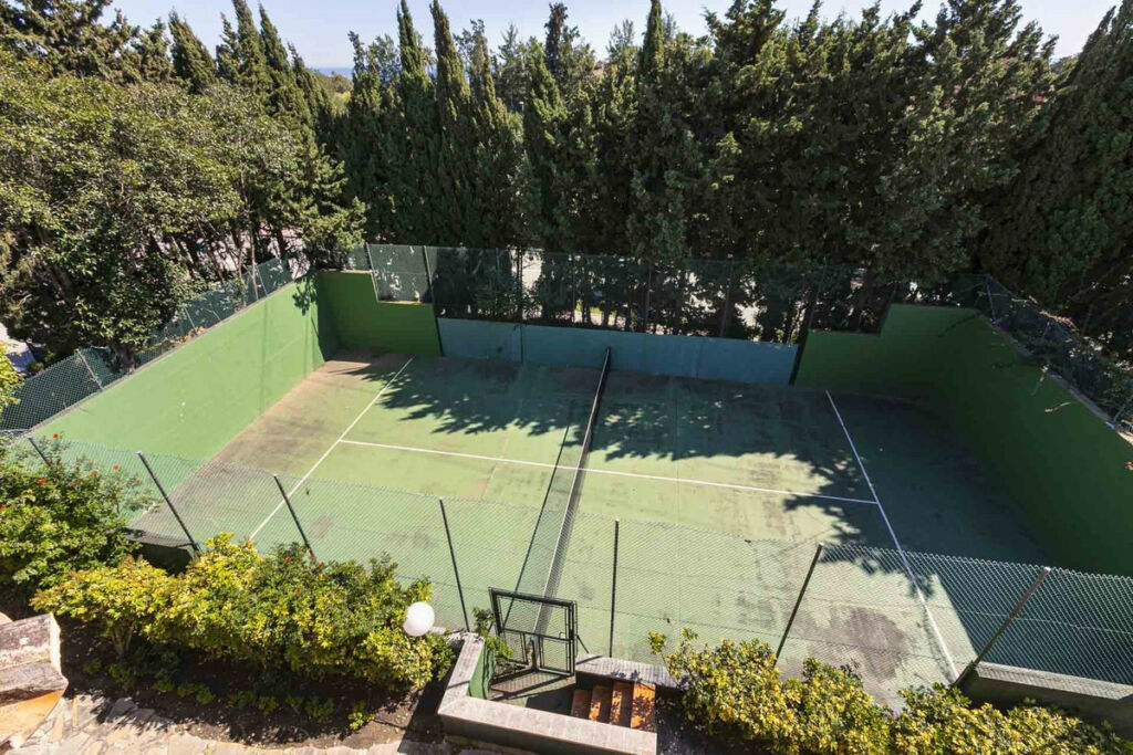 Townhouse Nagüeles Málaga - image 33