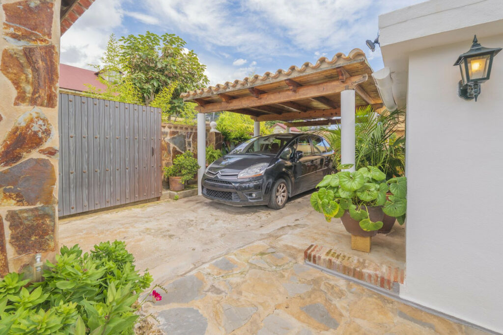 Detached Villa Las Chapas Málaga - image 33