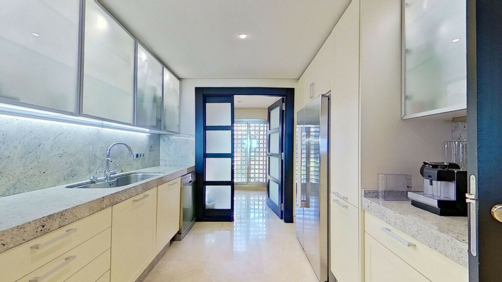 Penthouse Los Monteros Málaga - image 33