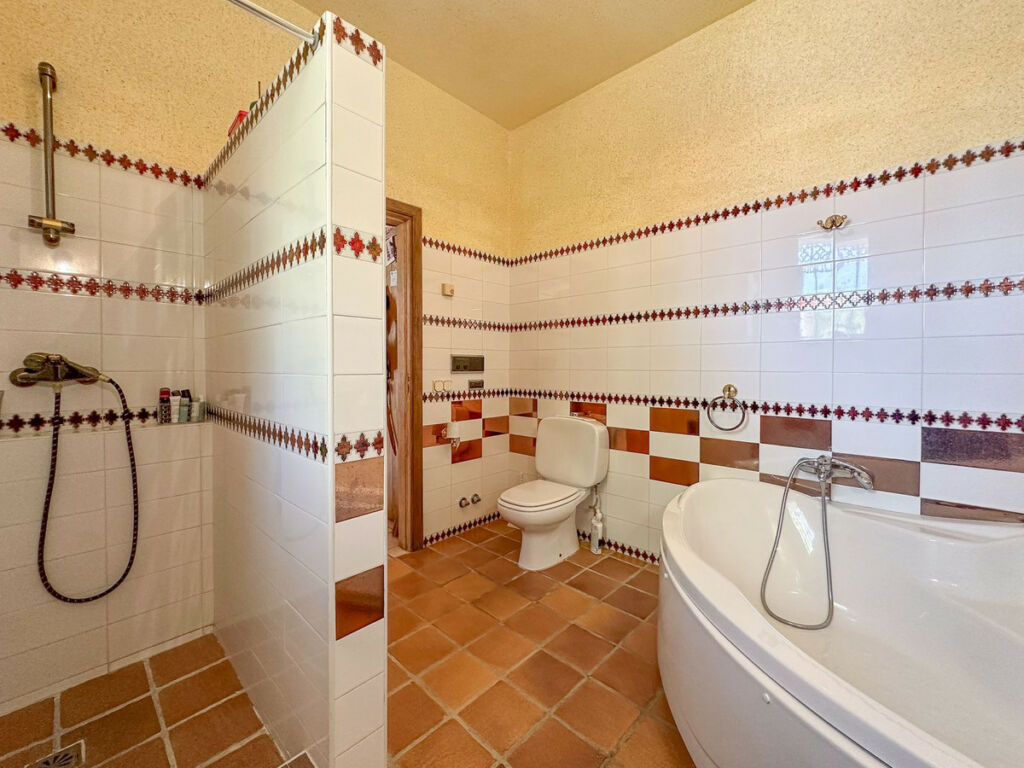 Detached Villa Cerros del Aguila Málaga - image 34