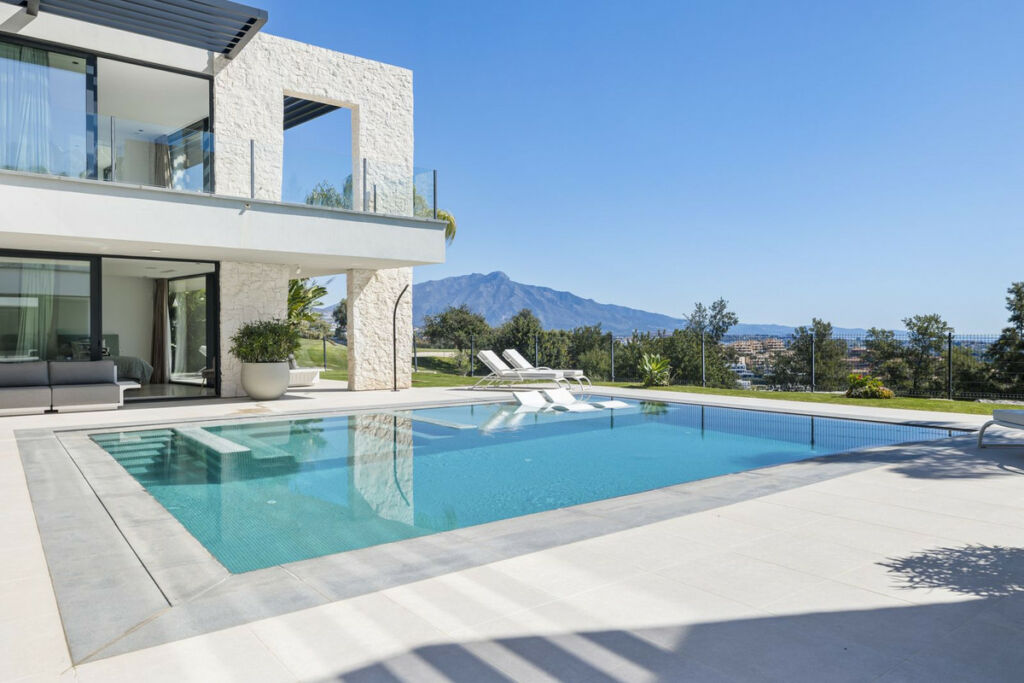 Detached Villa Benahavís Málaga - image 34