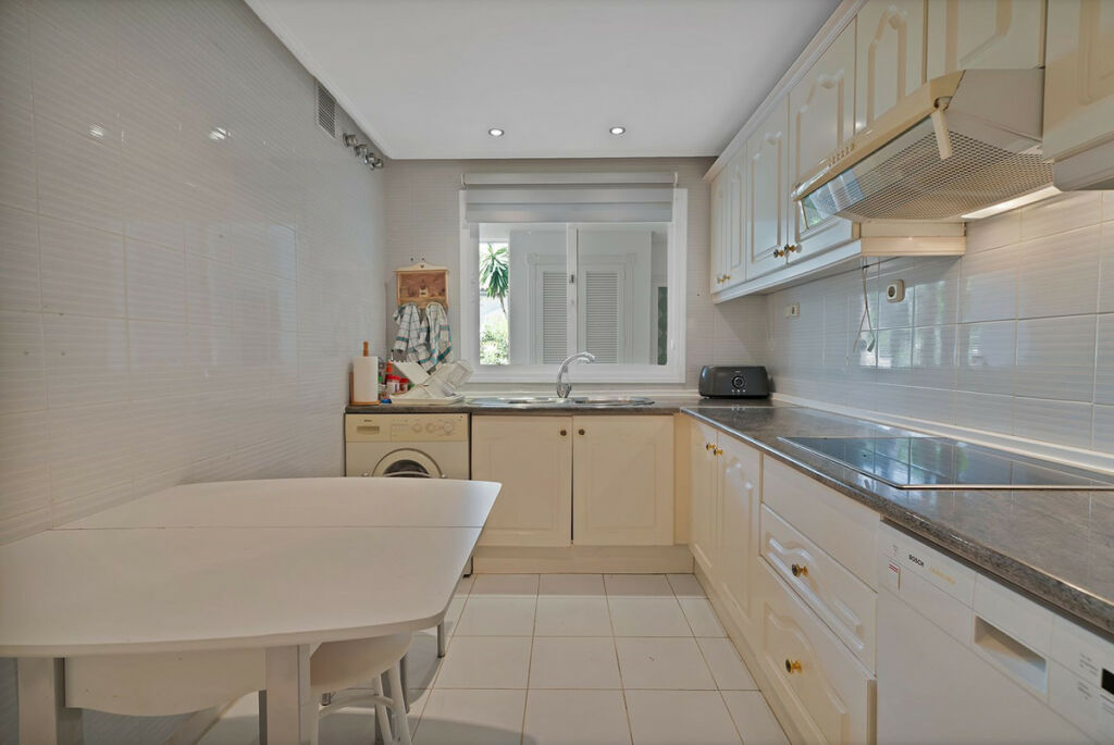 Ground Floor Apartment New Golden Mile Málaga - image 34