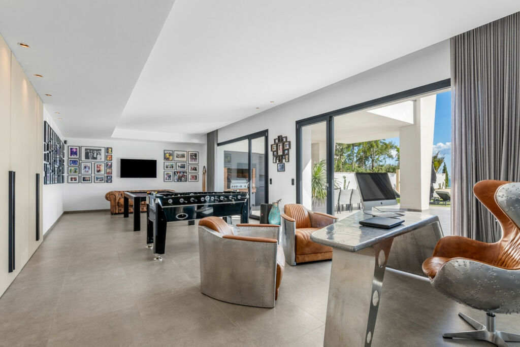 Detached Villa Cabo Roig Alicante - image 35