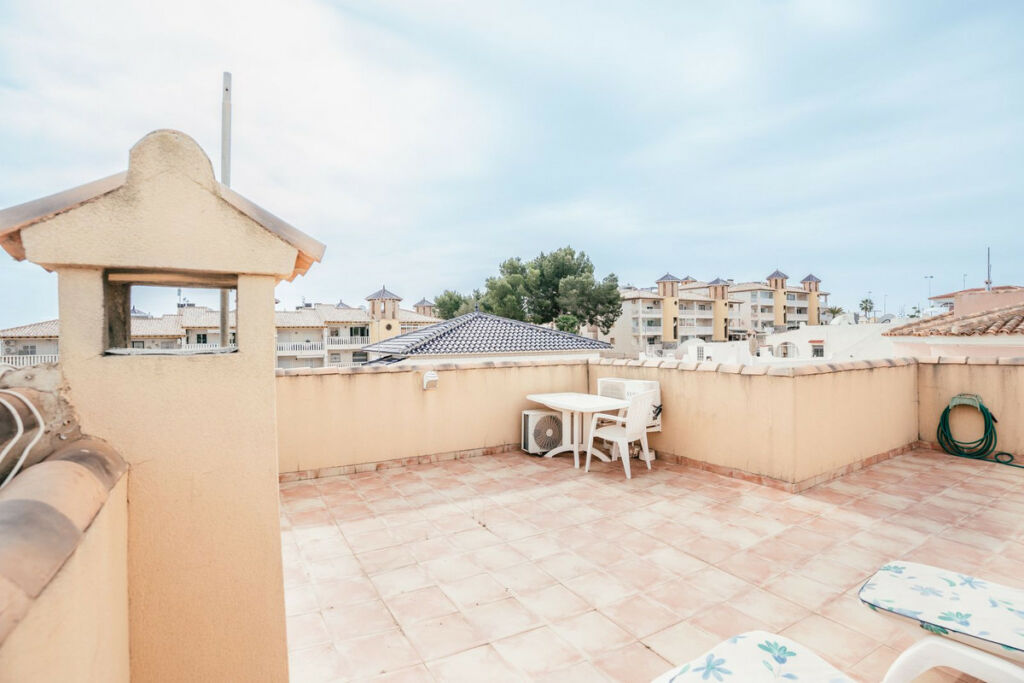 Detached Villa Villamartin Alicante - image 35