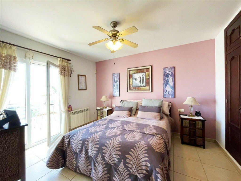Detached Villa Calpe Alicante - image 35
