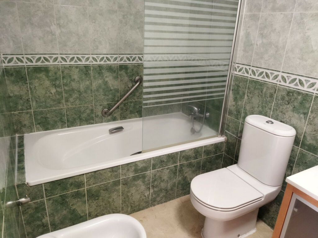 Middle Floor Apartment Benidorm Alicante - image 35