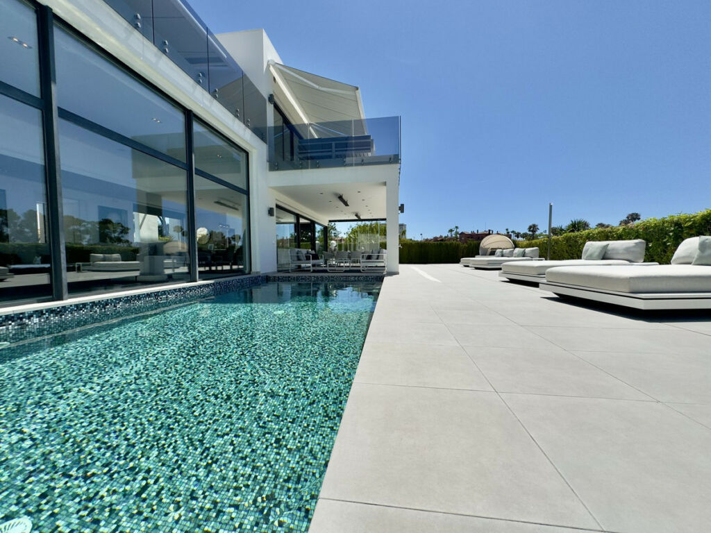 Detached Villa Los Monteros Málaga - image 34