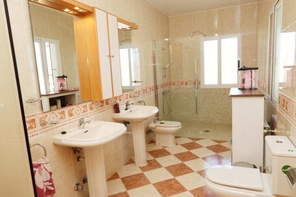 Detached Villa La Nucia Alicante - image 35