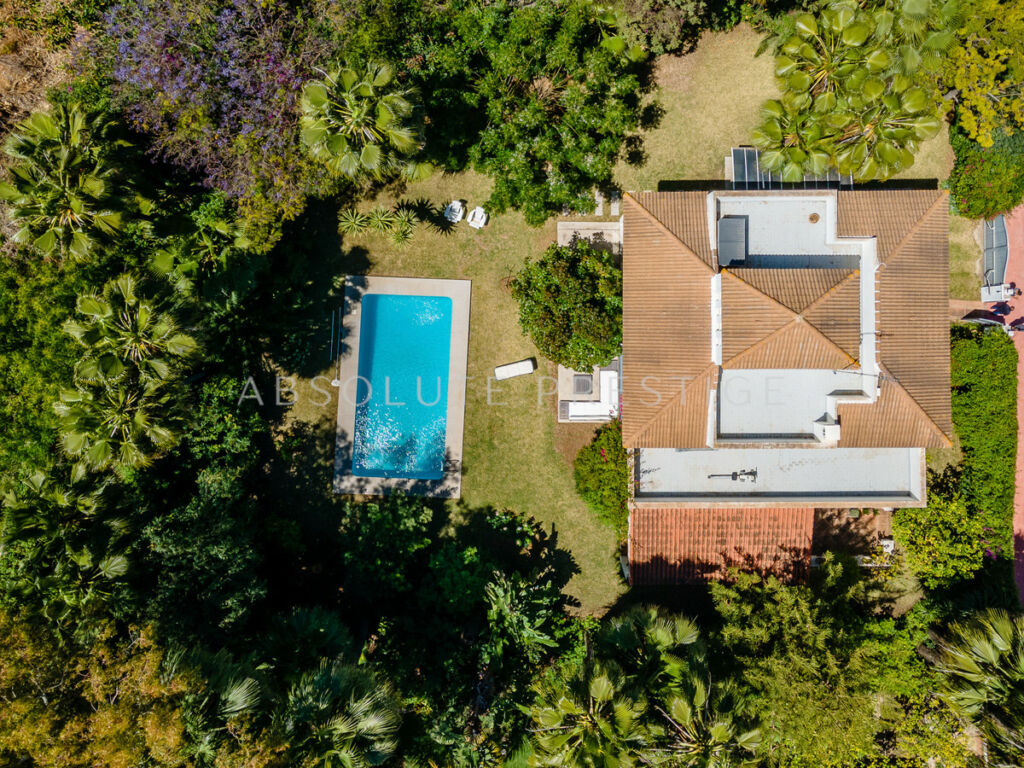 Detached Villa Nueva Andalucía Málaga - image 36